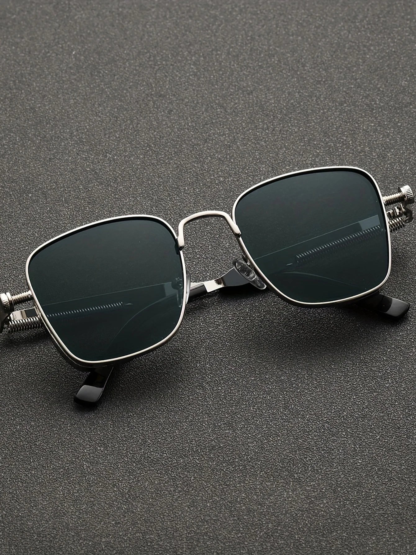 Retro Steampunk Metal Frame Glasses Spring Temples