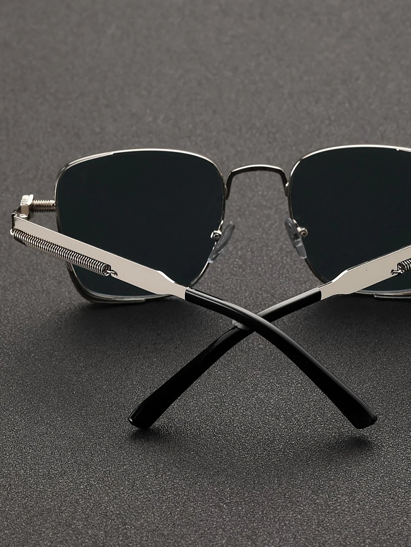 Retro Steampunk Metal Frame Glasses Spring Temples